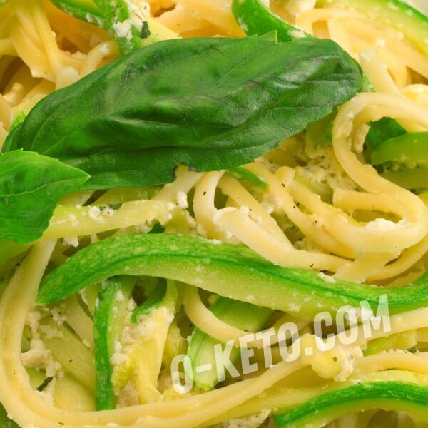 Keto recipes: Zucchini fettuccine with goat cheese
