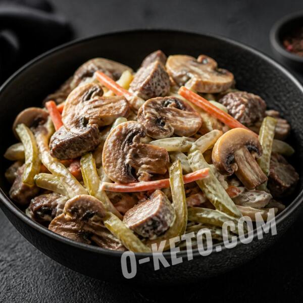 Rețete keto: Salată cu inimi de pui și ciuperci Rețete keto: Salată cu inimi de pui și ciuperci
