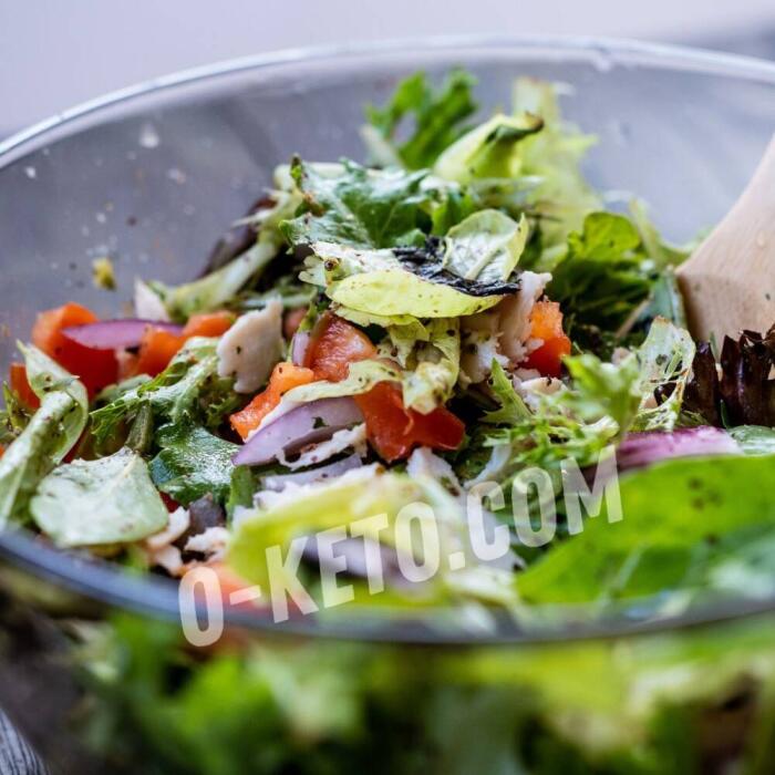 De ce salatele nu pot fi păstrate după preparare.