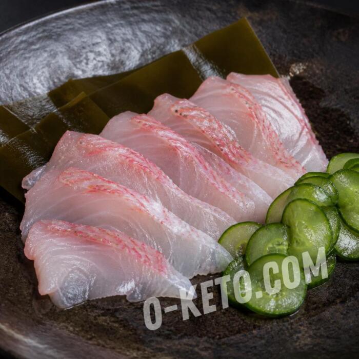 Sashimi de biban de mare marinat cu kombu
