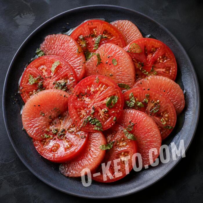 Tomato and Grapefruit Salad
