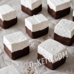 Gelatin marshmallows in dark chocolate glaze Gelatin marshmallows in dark chocolate glaze